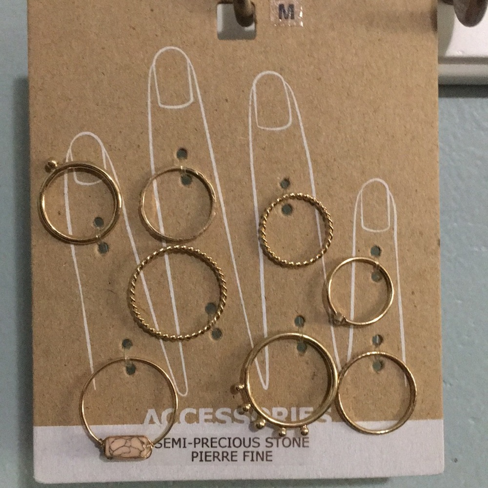 Set of 8 Rings